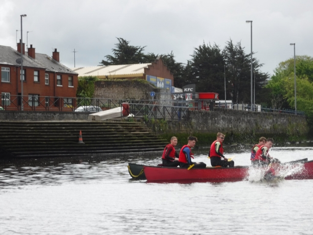  Pbaños en canoa en Coleraine 