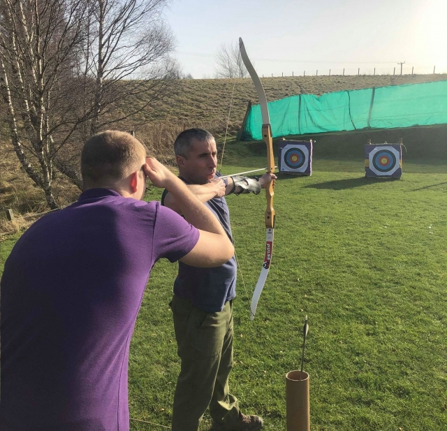  Jalo con arco en el Parque Nacional Cairngorms 