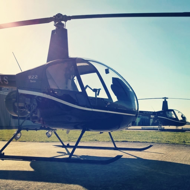  Helicópteros R22