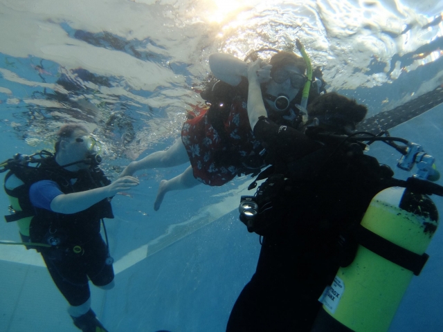 Adquiere nueva habilidades de buceo