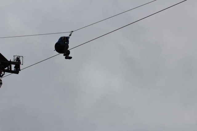 Tirolesa por el aire 