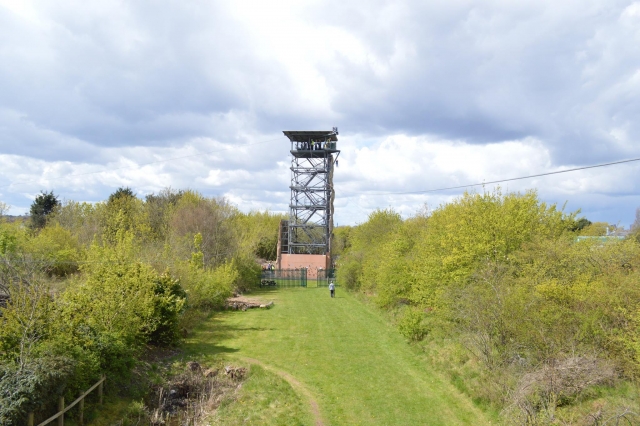 Torre de 20 metros de altura