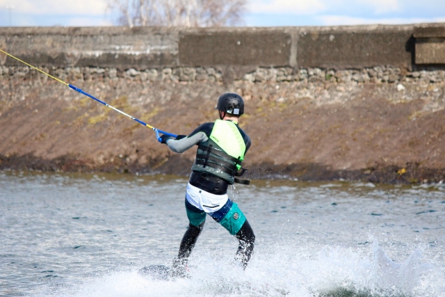  Aprende wakeboard