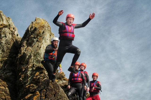 Aventura de cerro rusa (12 años o más) en Holyhead duranle 3 horas