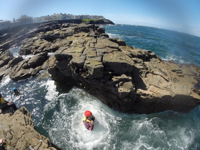  Explorando la costa 