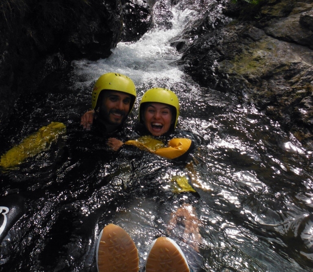  Relájale en el agua