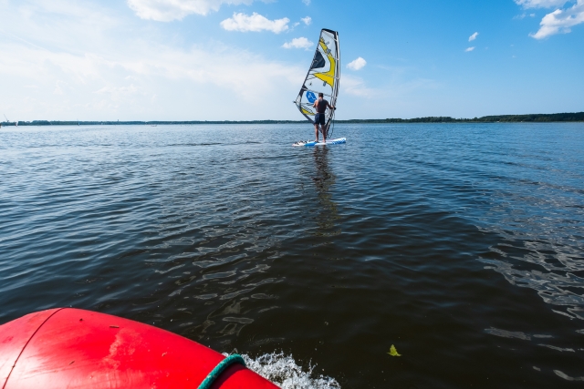 Mejora tus habilidades de windsurf