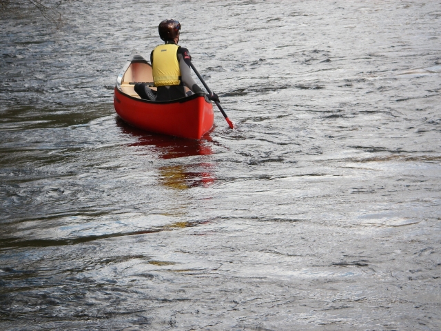  Subir en canoa es muy divertido 