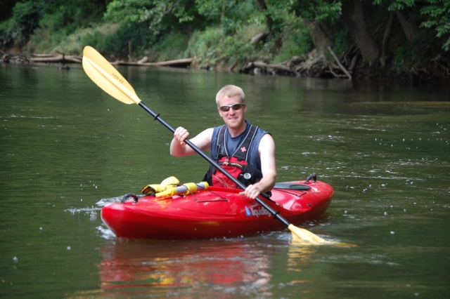 Hacer kayak es muy divertido