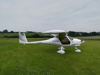 Curso de vuelo en ultraligero de día completo en Upminster