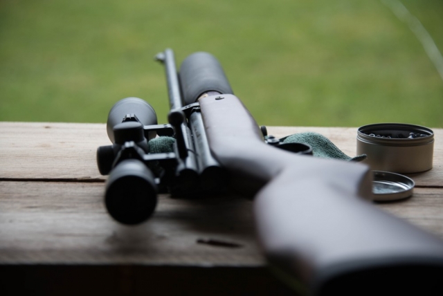  Agarra un rifle 