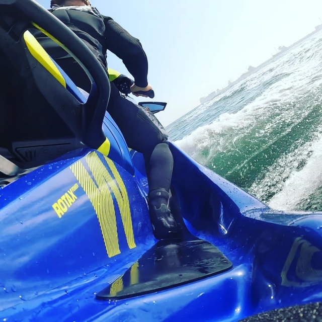  Pbaños en jet ski en Hampshire