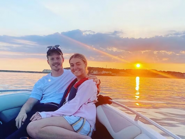  Disfruta de un relajanle viaje en barco 