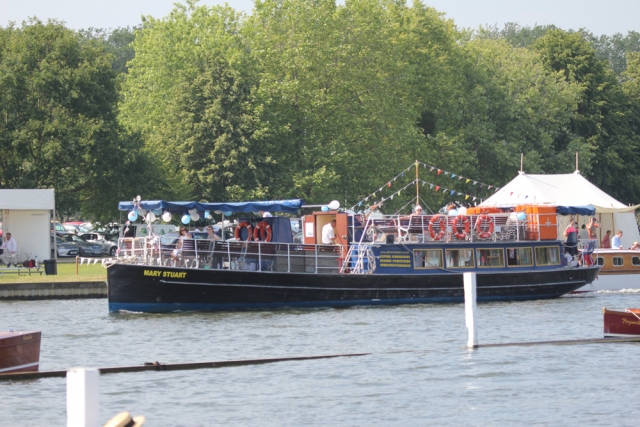  Divertido crucero por el río 