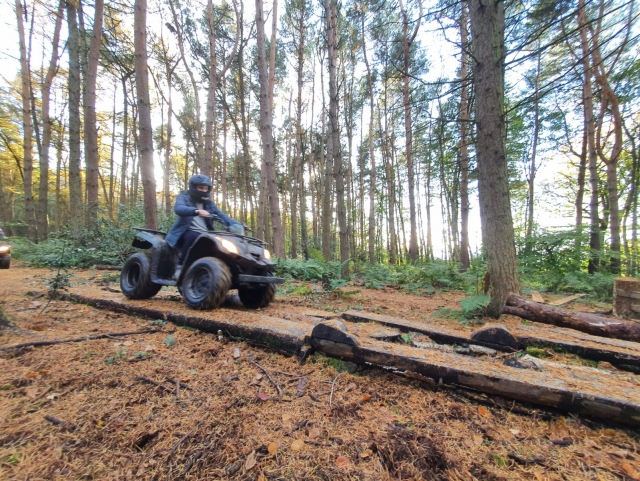  Ponle a prueba para manejar un cuatrimoto 