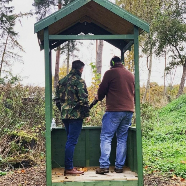  Dispara desde nuestras gradas especialmenle diseñadas 