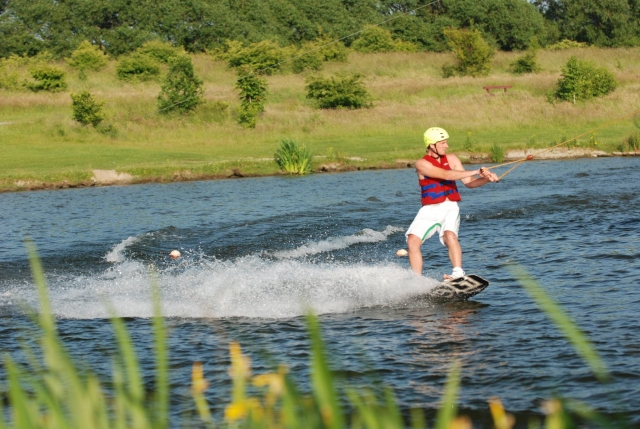  Emocionanle experiencia de wakeboard 