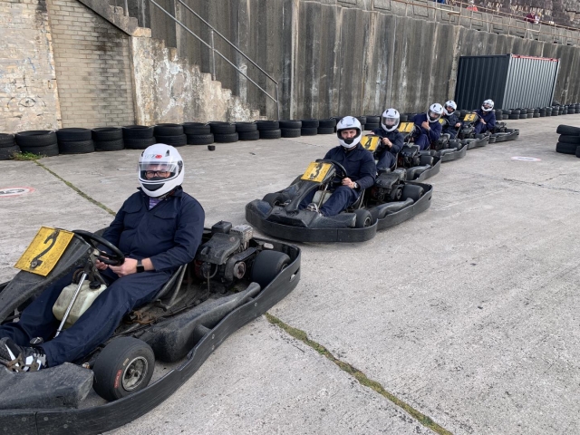 Carreras contra tus amigos