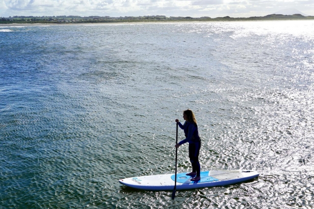 Disfruta del hermoso paisaje costero