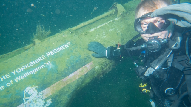  Descubre secretos submarinos 