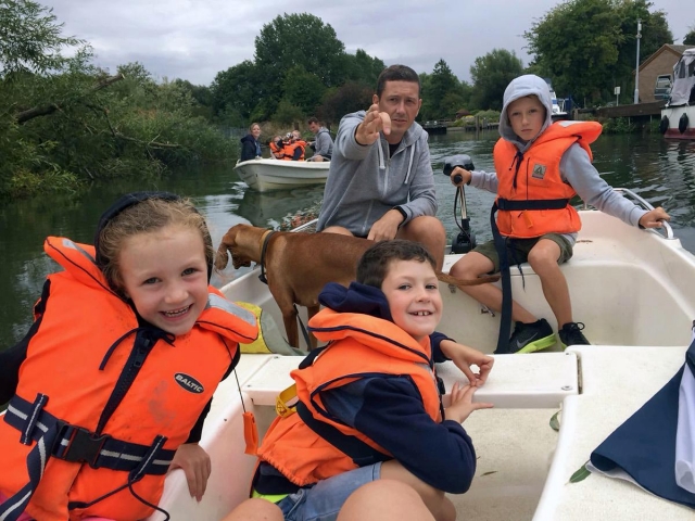 ¡Trae a los niños y al perro! 