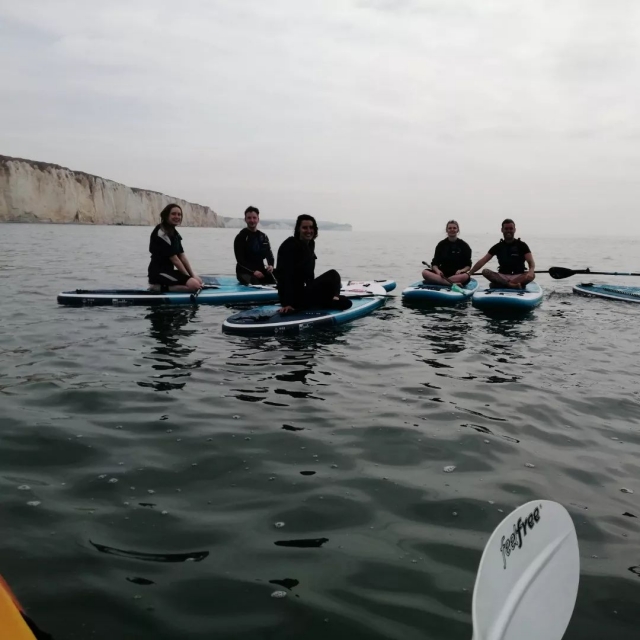  Diversión en grupo en SUP 