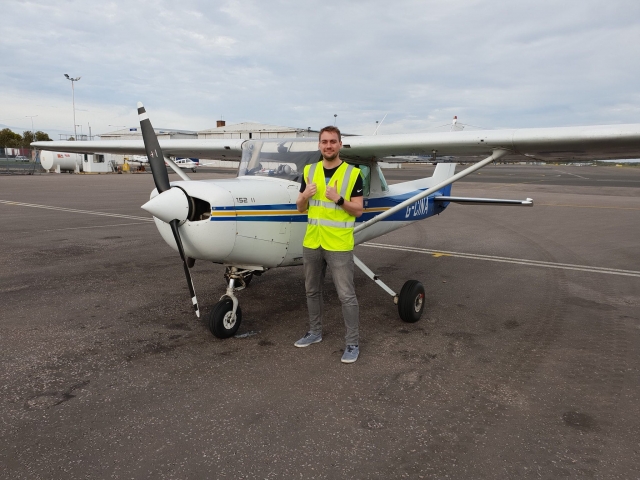  Aprende a volar el Cessna 152 