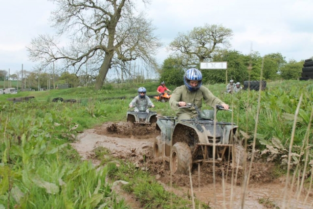  Disfruta de nuestra sesión de rutas en quad