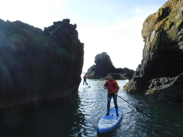  Explorando Lunan Bay 