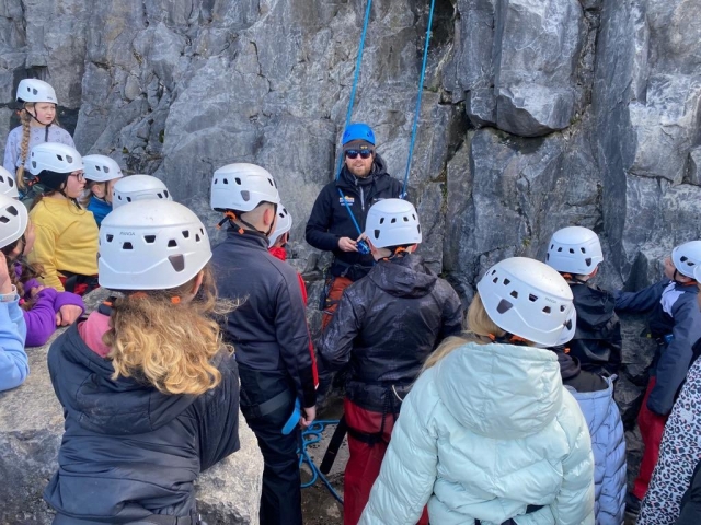 Escalada en roca (8-15 años) en Brecon Beacons 3h