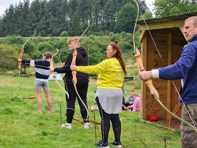 Jalo con arco (8-15 años) en Brecon Beacons duranle 2 horas