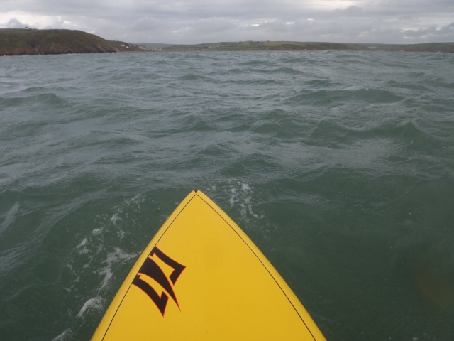 Surfeando en Pembrokeshire 