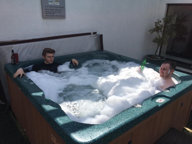  ¡Sin cañas de pescar en la bañera!