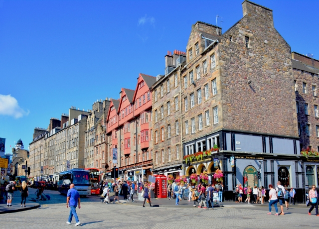  La Royal Mile 