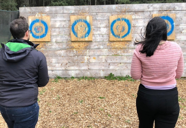  Acertar algunas dianas 