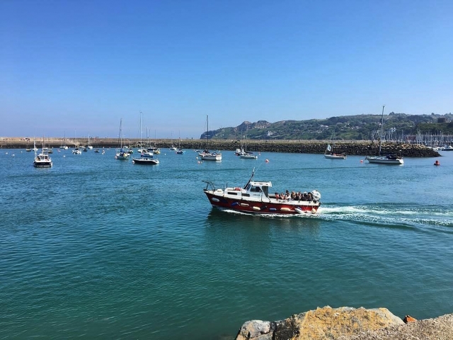  Pbaños en barco en Howth