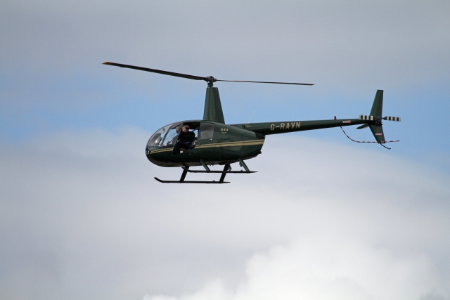 Vuela a bordo de nuestro helicóptero 