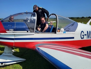 Vuelo acrobático en el aeropuerto Halfpenny Green 60min