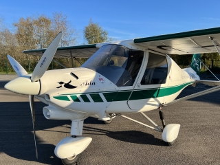 Vuelo en ultraligero C42 sobre Blackbushe duranle 1 hora