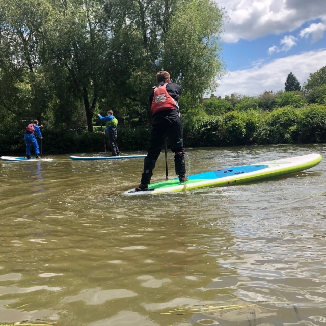  Aprende nueva habilidades en el paddle board 
