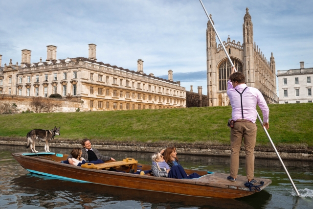  Explorando Cambridge con un tour privado 