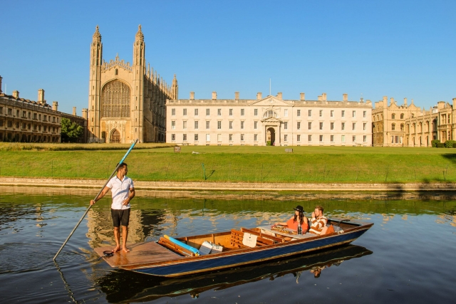 Tours de navegación en Cambridge 
