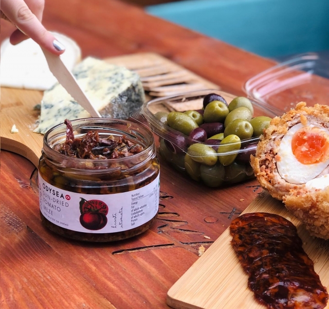  Picnic Punting Experiences 