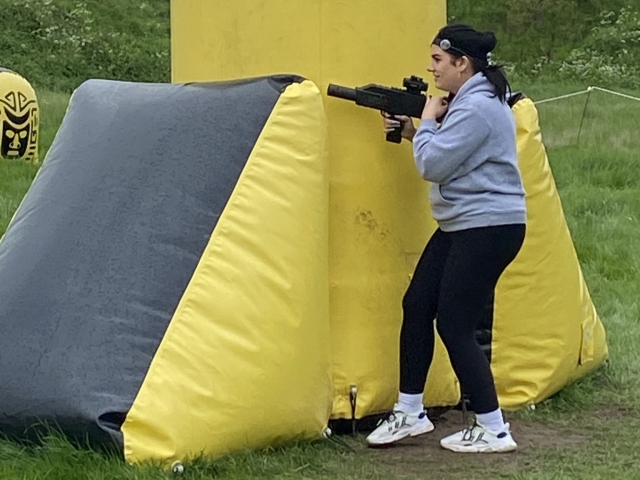 Disfruta de un divertido juego de laser tag 