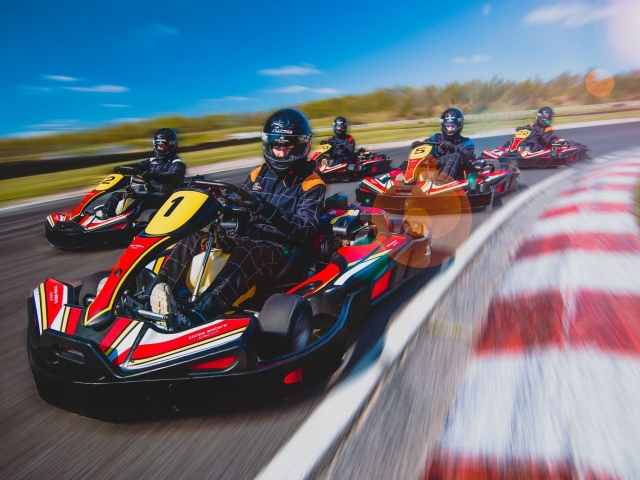 Disfruta de esta apasionanle carrera