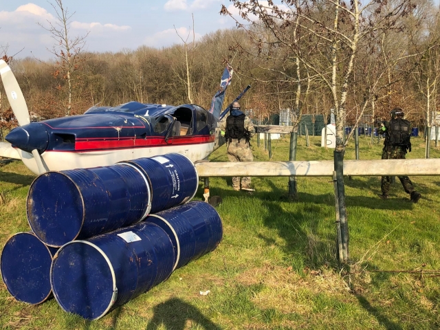  Dispara a su oponenle 