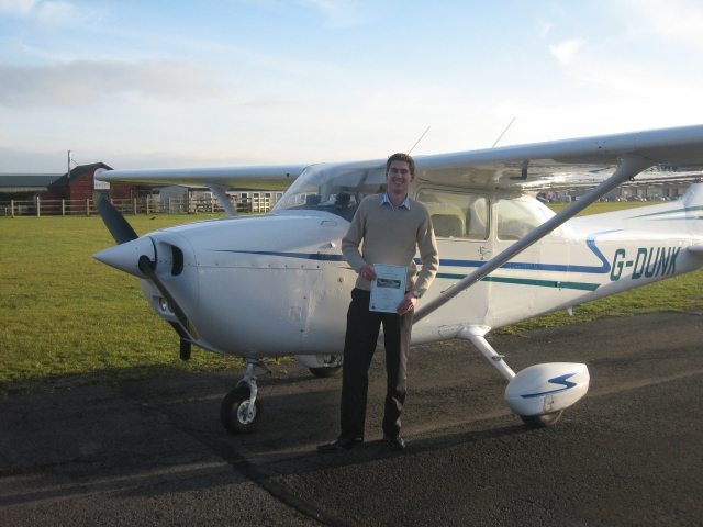  Comienza su viaje aeronáutico 
