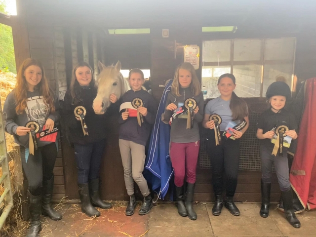  Experiencia ecuestre con amigos