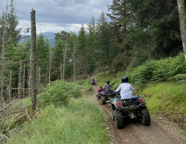  Rutas en potentes quads 