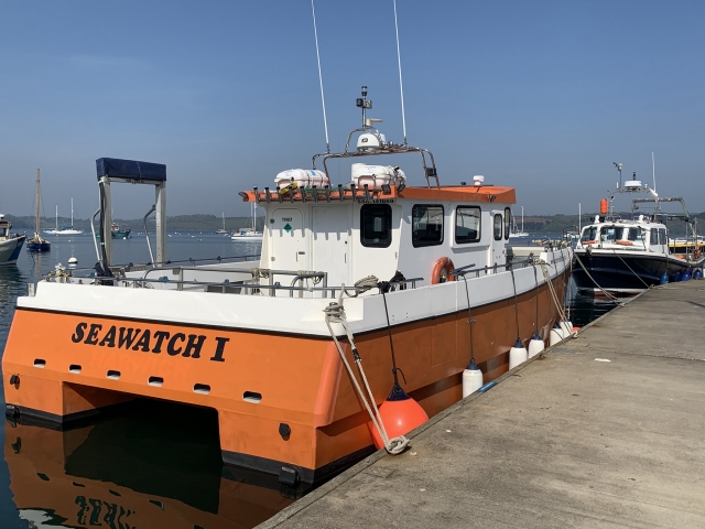  Barco de pesca resistente